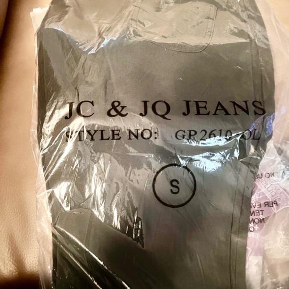 JC & JQ Olive Stretch Flair Size 2-4 - Picture 5 of 5